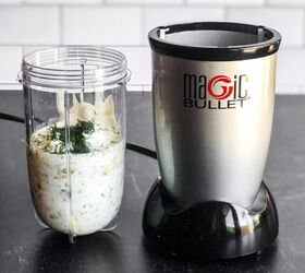 creamy gorgonzola dressing, Place ingredients in a blender