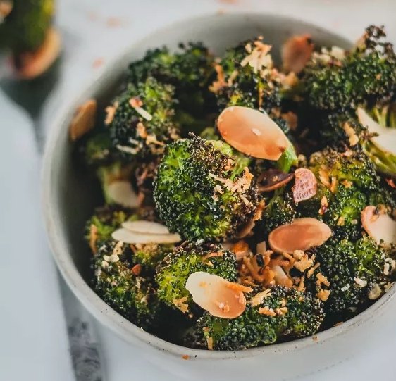 s 12 ways to serve greens to kids, Parmesan Roasted Broccoli