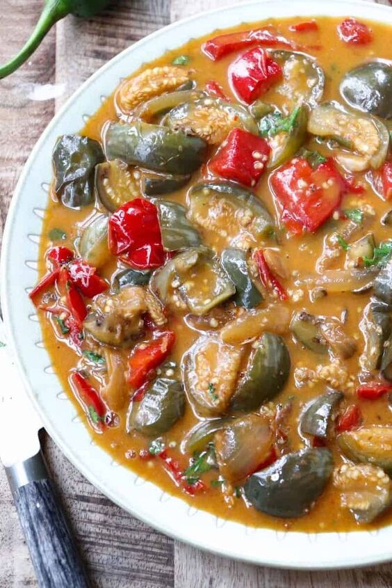 thai eggplant curry and all about thai eggplants
