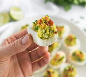 https://cdn-fastly.foodtalkdaily.com/media/2021/08/05/6606611/deviled-eggs-with-avocado-keto-paleo-gf.jpg?size=720x845&nocrop=1