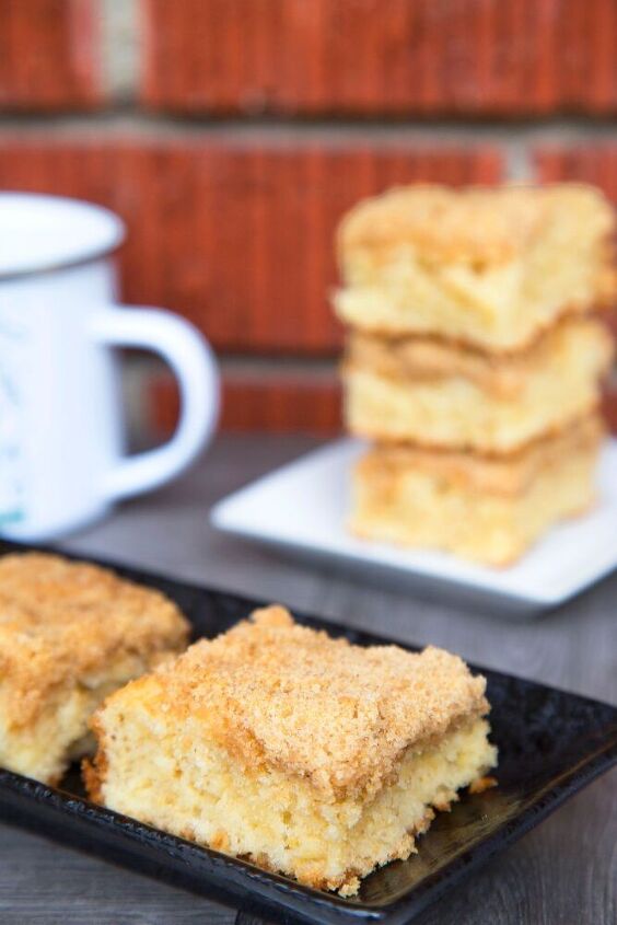 one bowl sour cream coffee cake with brown sugar streusel topping
