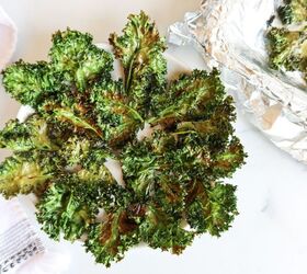 How To Make Amazing Crispy Kale Chips In The Oven!