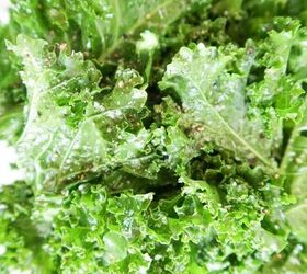 how to make amazing crispy kale chips in the oven