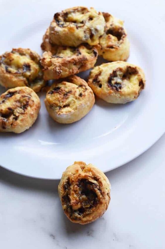 cheesy vegemite scrolls recipe, We made mini scrolls this time so they are a little smaller than usual