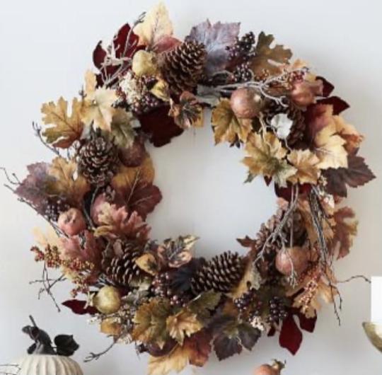 how to make quick and easy greenbean almondine, Pomegranate and Pinecone Wreath