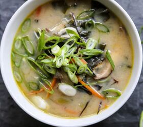Recette de soupe miso aux sobas et shiitakes – Epycure