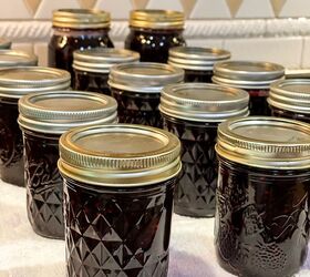 How to Make Blackberry Jam + Free Printable Labels