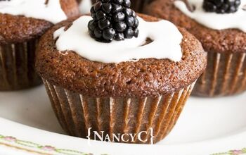 Blackberry Gingerbread Muffins