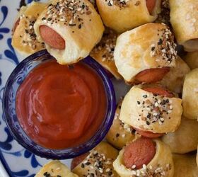 The only thing easier than making these pigs in a blanket is watching them disappear