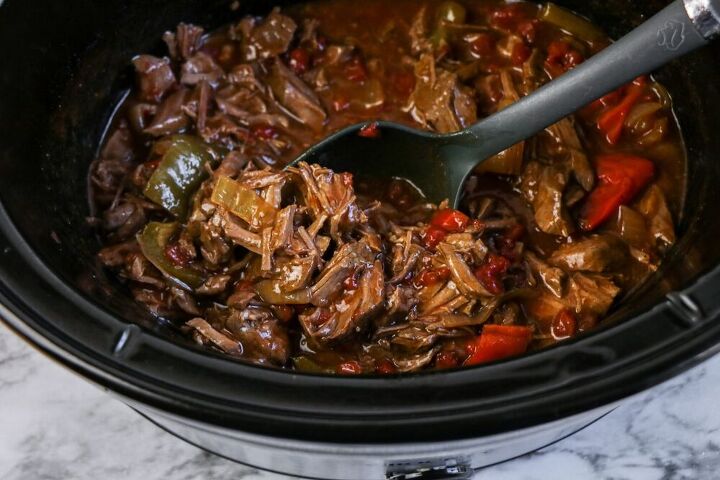 make this easy slow cooker pepper steak recipe tonight