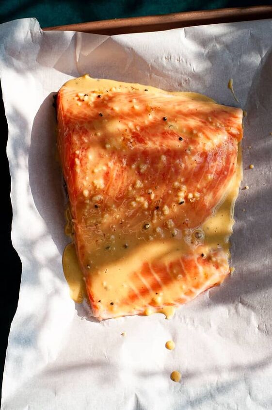 easy pistachio crusted salmon