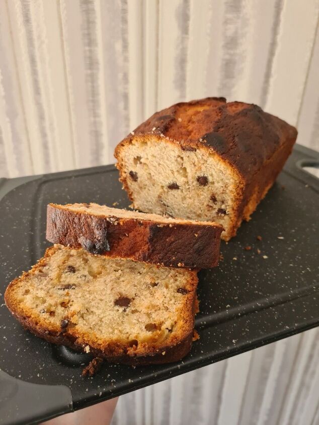 banana bread with chocolate chips