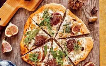 Pizza With Blue Cheese and Figs