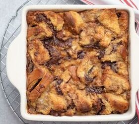 nutella banana brioche bread pudding, The top and sides are a crispy golden brown while the middle is a perfect custard swirl of brioche and Nutella