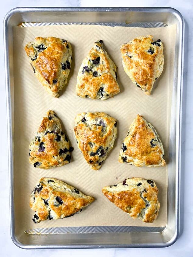 lemon blueberry scones with lemon glaze