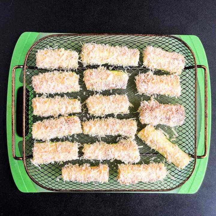 air fryer zucchini fries, Place in air fryer basket