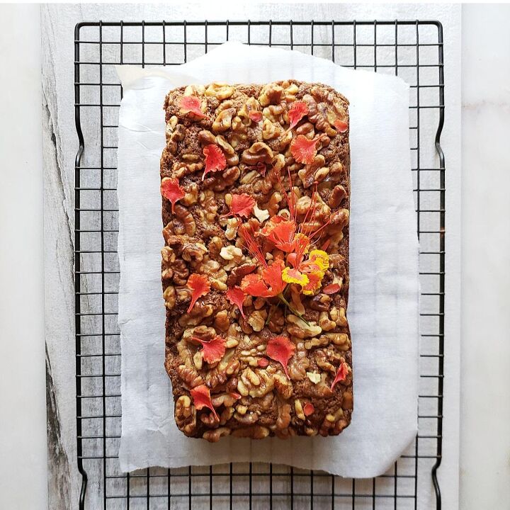 carrot bread with walnuts