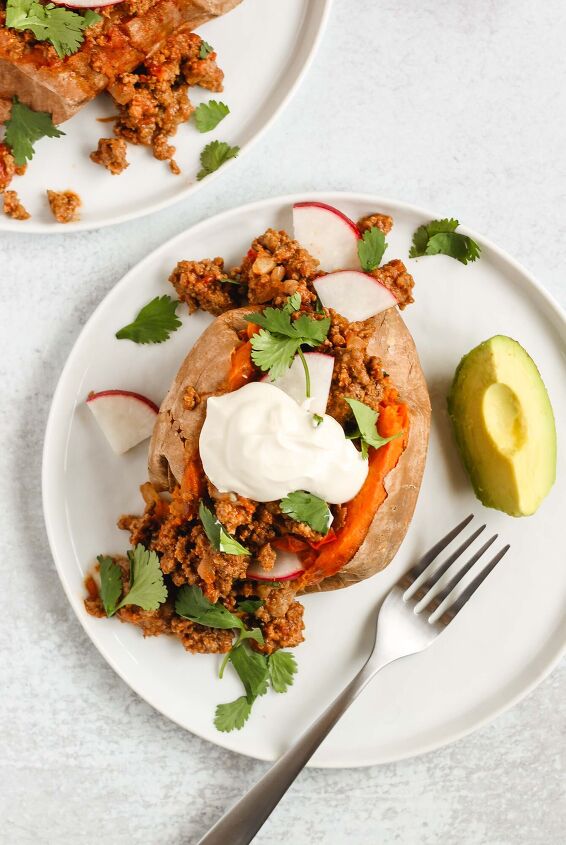 chili stuffed sweet potatoes paleo