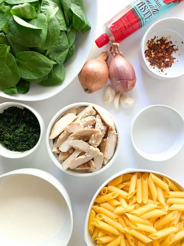 creamy chicken pasta with spinach