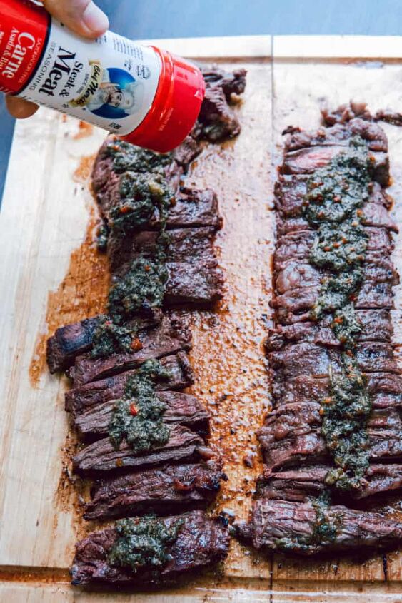 mojo skirt steak with chimichurri sauce