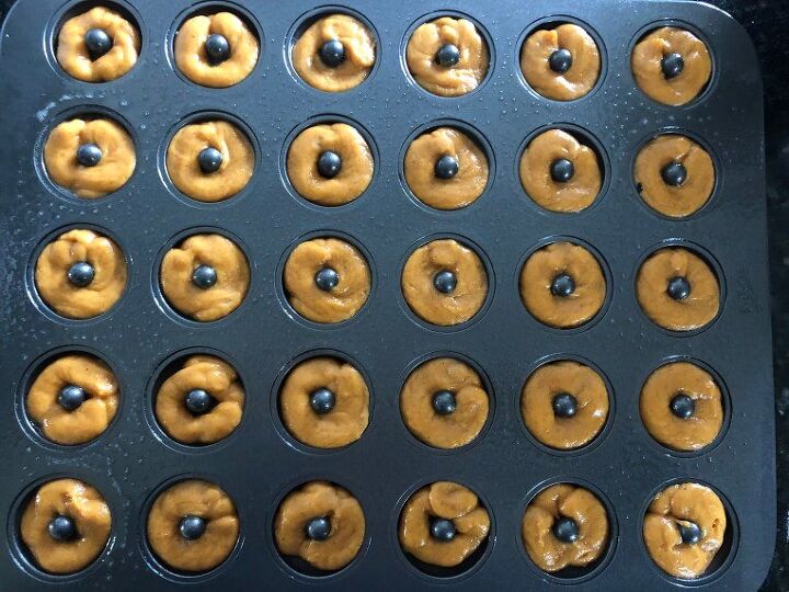 baked pumpkin donuts