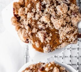 pumpkin spice muffins with brown sugar streusel topping