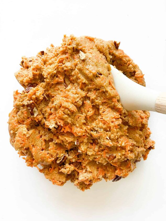 carrot cake protein muffins