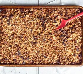 All the best flavors of fall come together in an easy-to-make granola (healthy & delicious!)