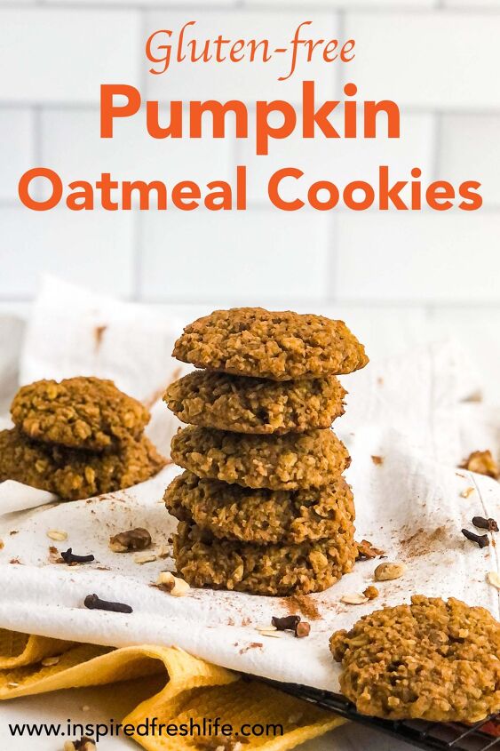 pumpkin spice oatmeal cookies