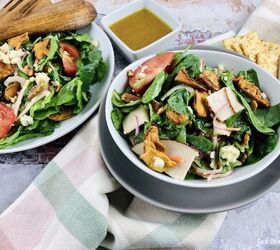 If you get bored of eating the same salads all the time, here's the recipe to mix things up a bit