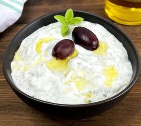 Garlicky Greek Yogurt and Cucumber Sauce (small-batch Tzatziki Sauce)