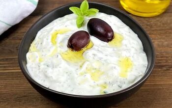 Garlicky Greek Yogurt and Cucumber Sauce (small-batch Tzatziki Sauce)