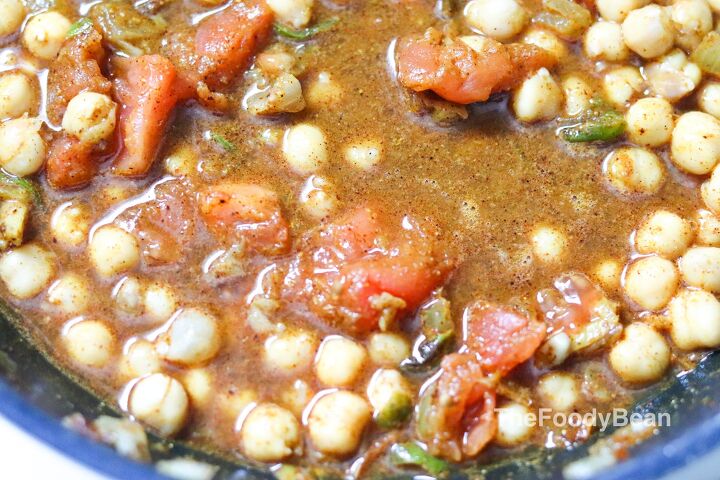 yummy vegetarian chickpea curry