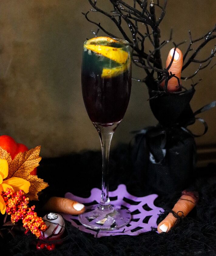 double trouble spooky blue mimosas, At night Who is the spookiest of them all