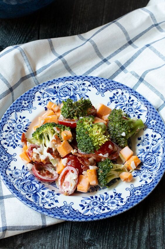 broccoli and bacon salad