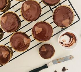 If your obsession for chocolate reaches ludicrous levels, then these are the cupcakes for you