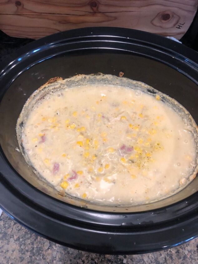 s 12 easy dump and go crockpot slow cooker recipes, Super Bowl Crockpot Chowder