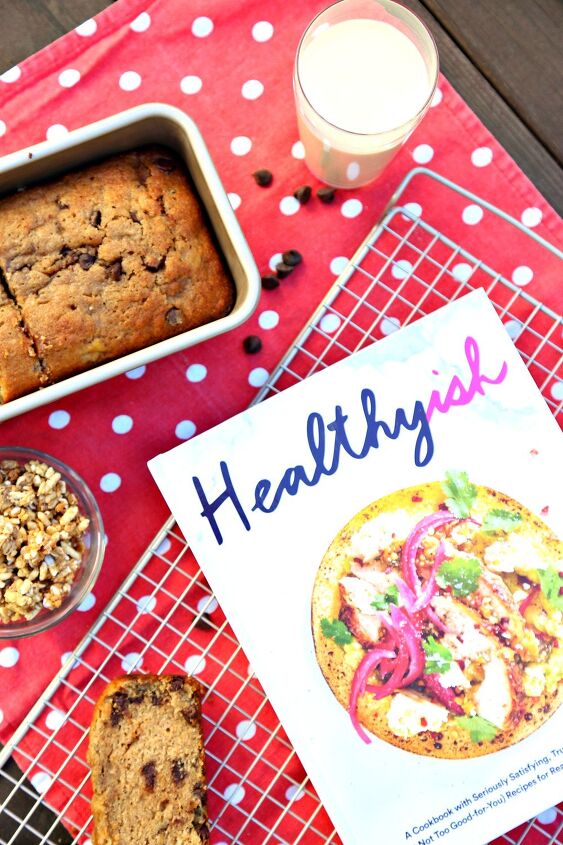 easy easy whole wheat banana bread with chocolate chips