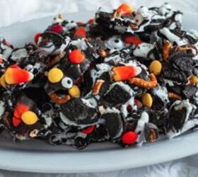 19 spooktacular halloween recipes to trick or treat yourself, Halloween Oreo Bark