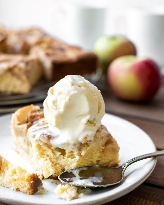 apple cinnamon coffee cake