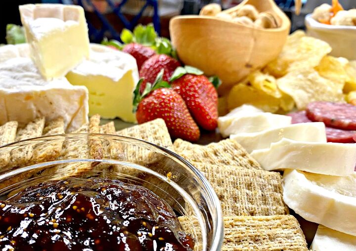 how to create a cheese platter for christmas
