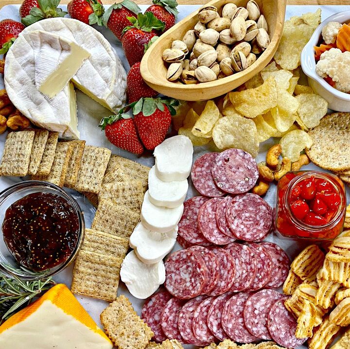 how to create a cheese platter for christmas