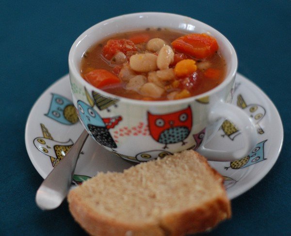 super easy white bean veggie soup slow cooker