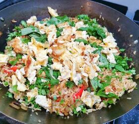 Thai Chicken Fried Rice Bowl | Foodtalk