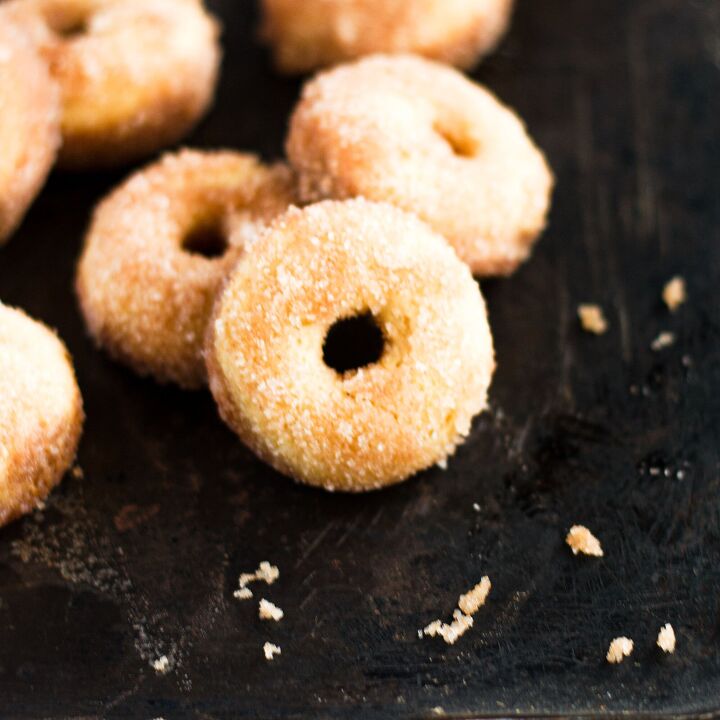 mini cinnamon sugar donuts