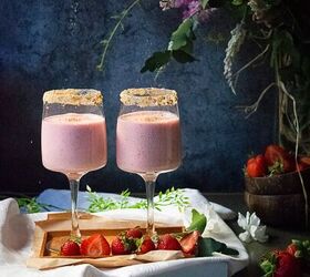 Sipping on this is like enjoying a more decadent (and WAY easier) strawberry cheesecake