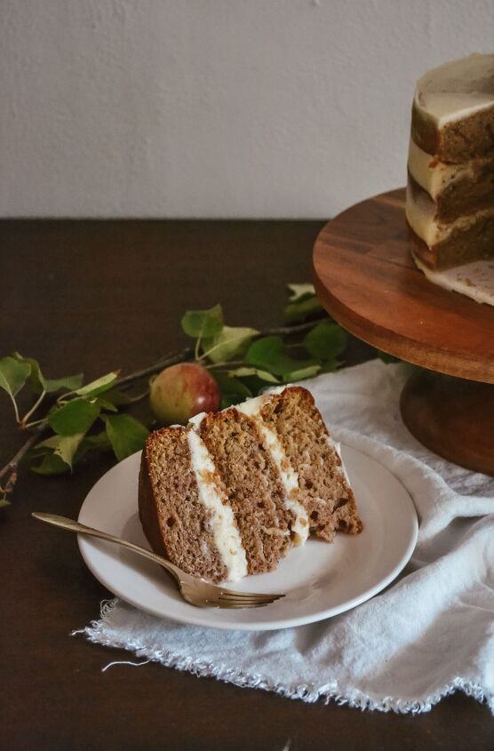 apple spice cake with vanilla buttercream frosting