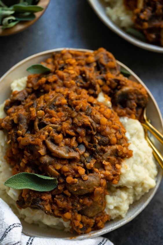 hearty vegetarian lentil stew, This savory stew over creamy mashed potatoes is the perfect easy dish to make on a busy weeknight