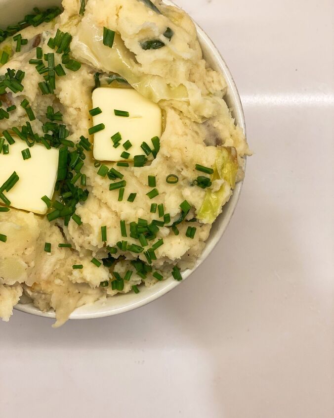 vic s tricks to garlic mashed potatoes