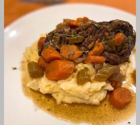 Vic’s Tricks To…Red Wine Braised Short Ribs